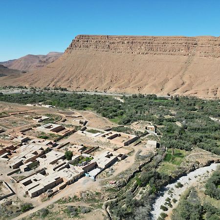 Gite D'Etape Ziz Oasis Achbarou Bagian luar foto