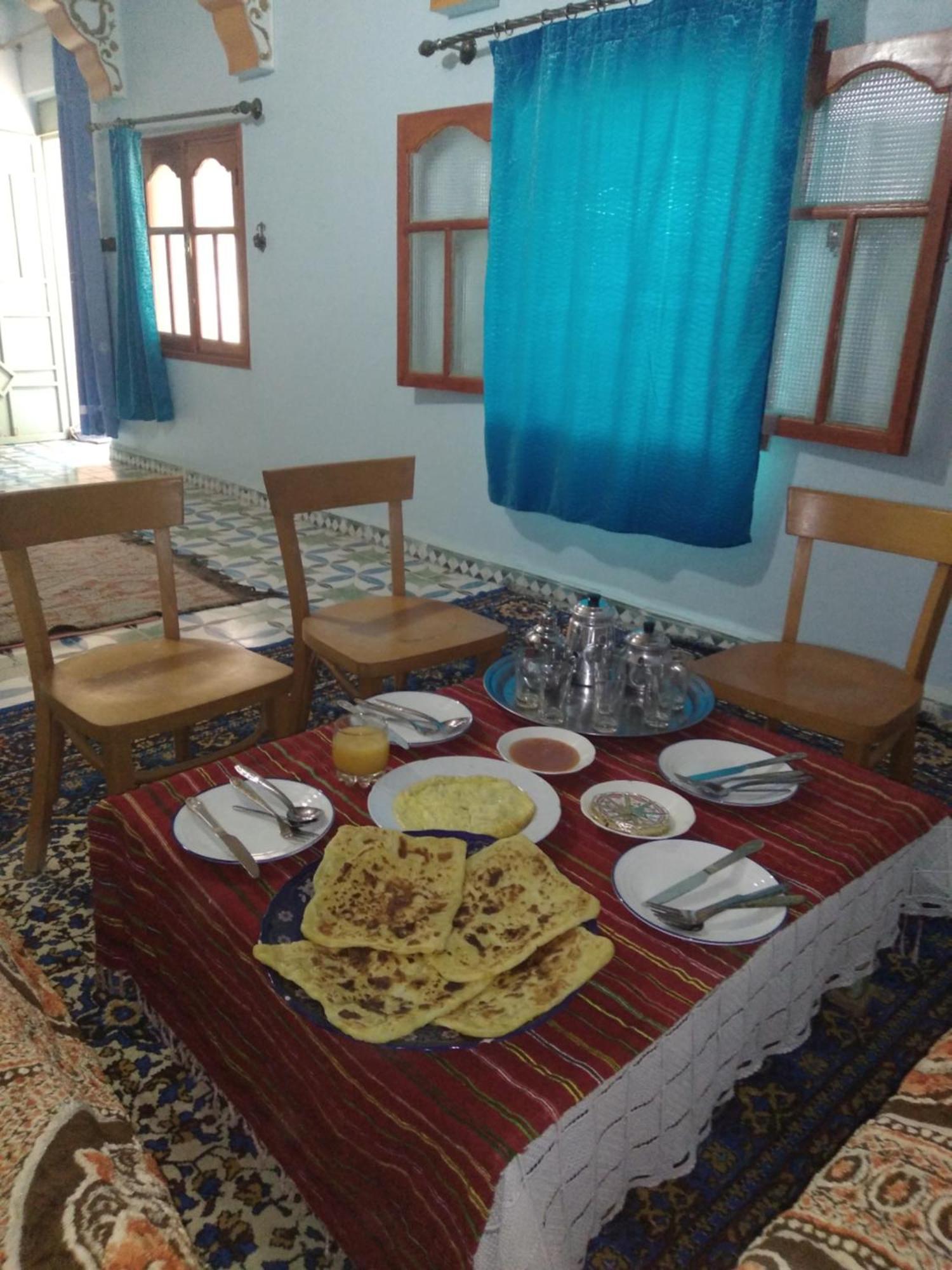 Gite D'Etape Ziz Oasis Achbarou Bagian luar foto