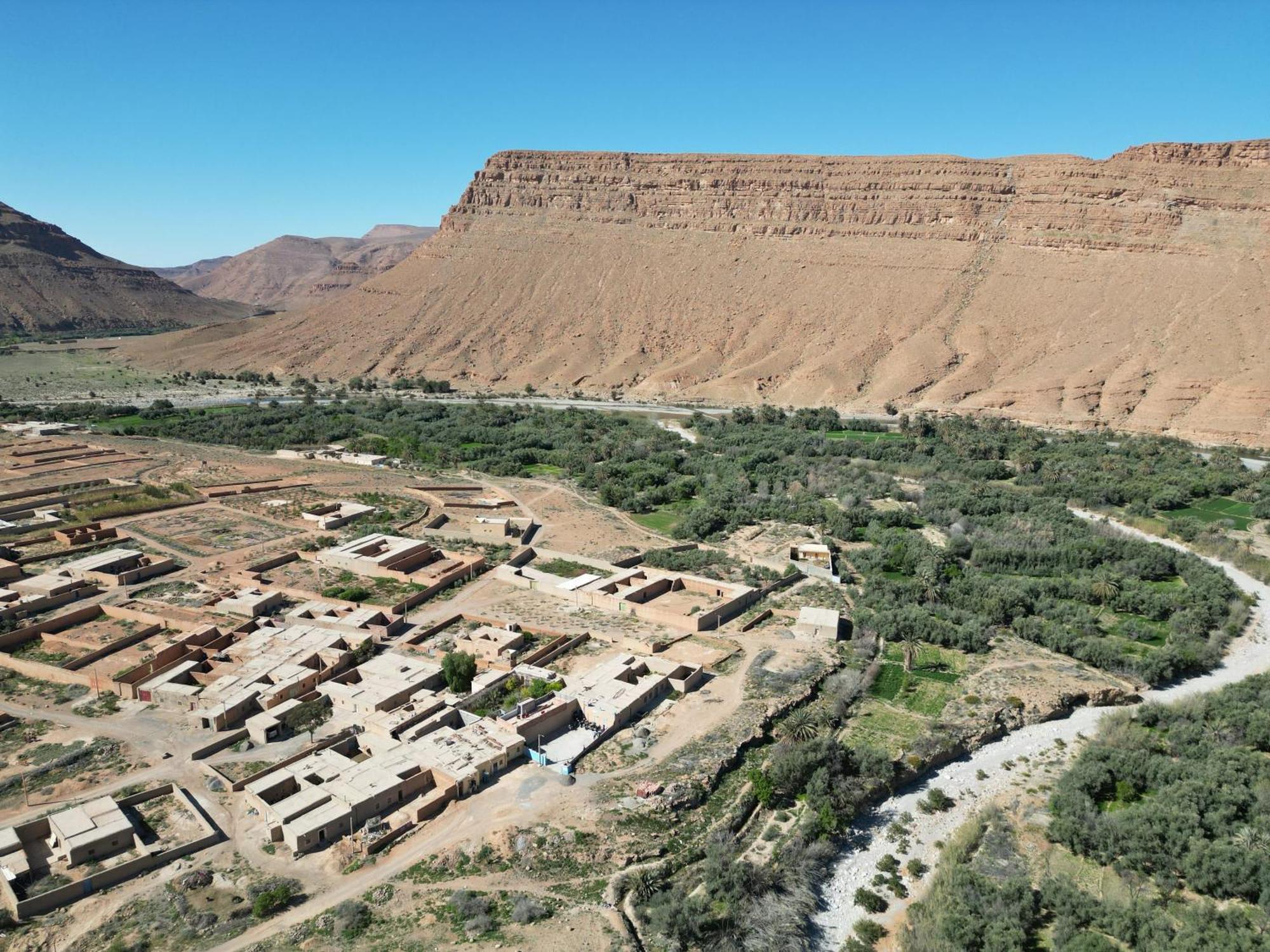 Gite D'Etape Ziz Oasis Achbarou Bagian luar foto
